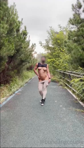 【2023-11-14】the process of taking off one's top!.m4v